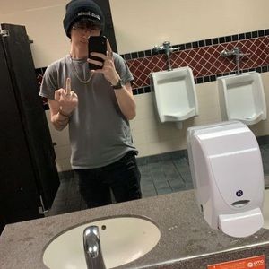 Meet your Posher, Connor